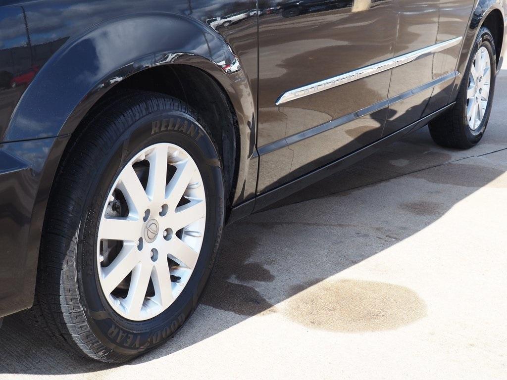 used 2015 Chrysler Town & Country car, priced at $11,850