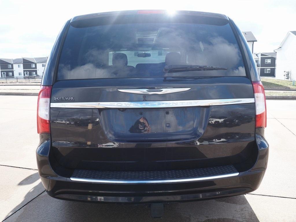 used 2015 Chrysler Town & Country car, priced at $11,850