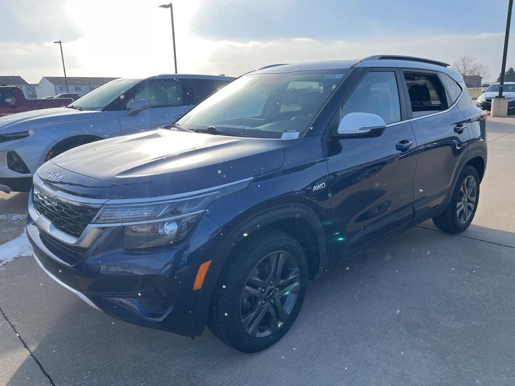 used 2023 Kia Seltos car, priced at $19,885