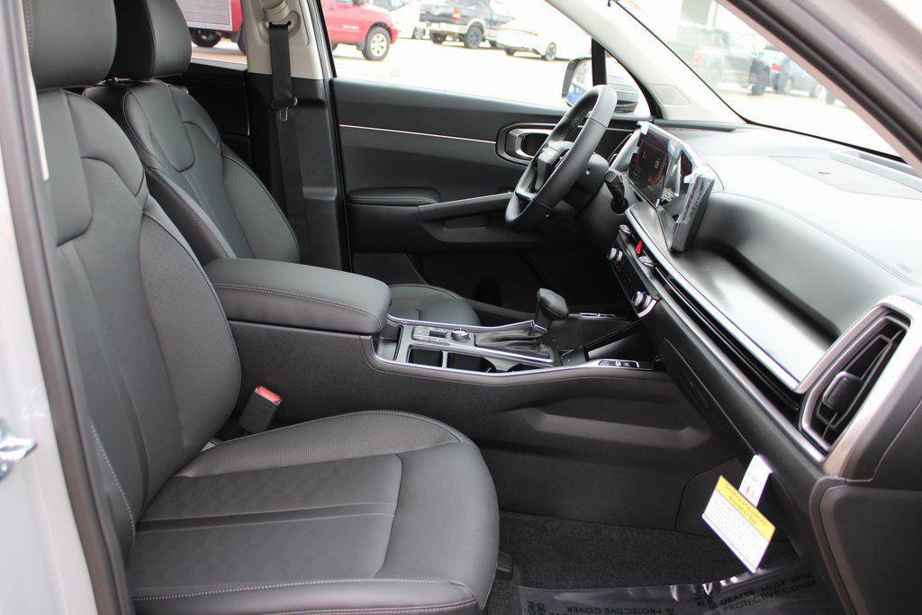 new 2026 Kia Sorento car, priced at $39,545