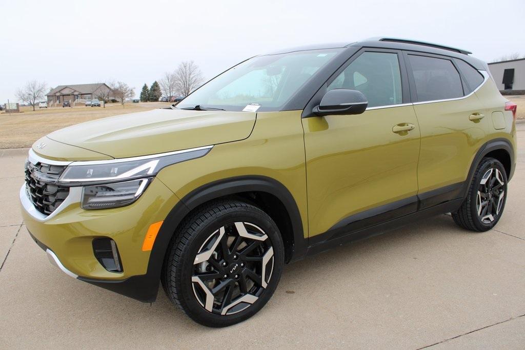 used 2024 Kia Seltos car, priced at $23,550