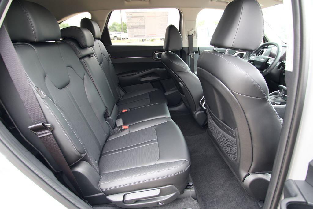 new 2026 Kia Sorento car, priced at $39,705