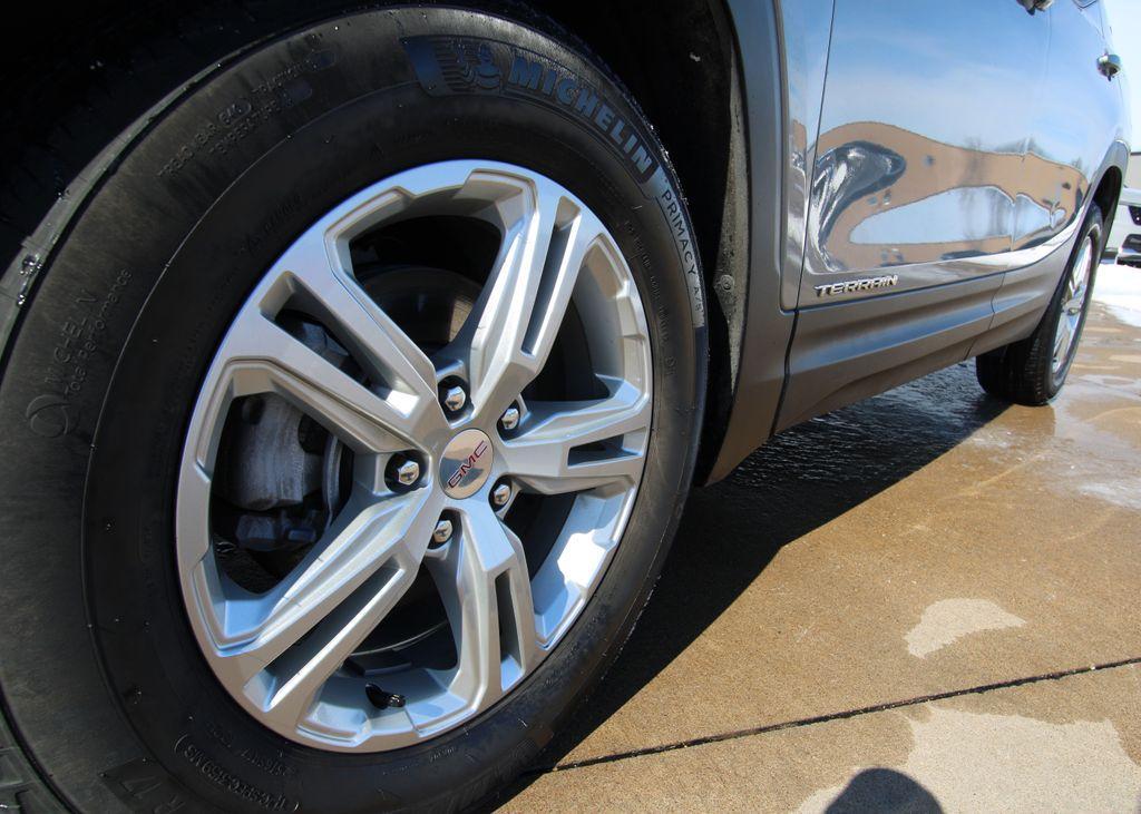 used 2024 GMC Terrain car, priced at $23,500