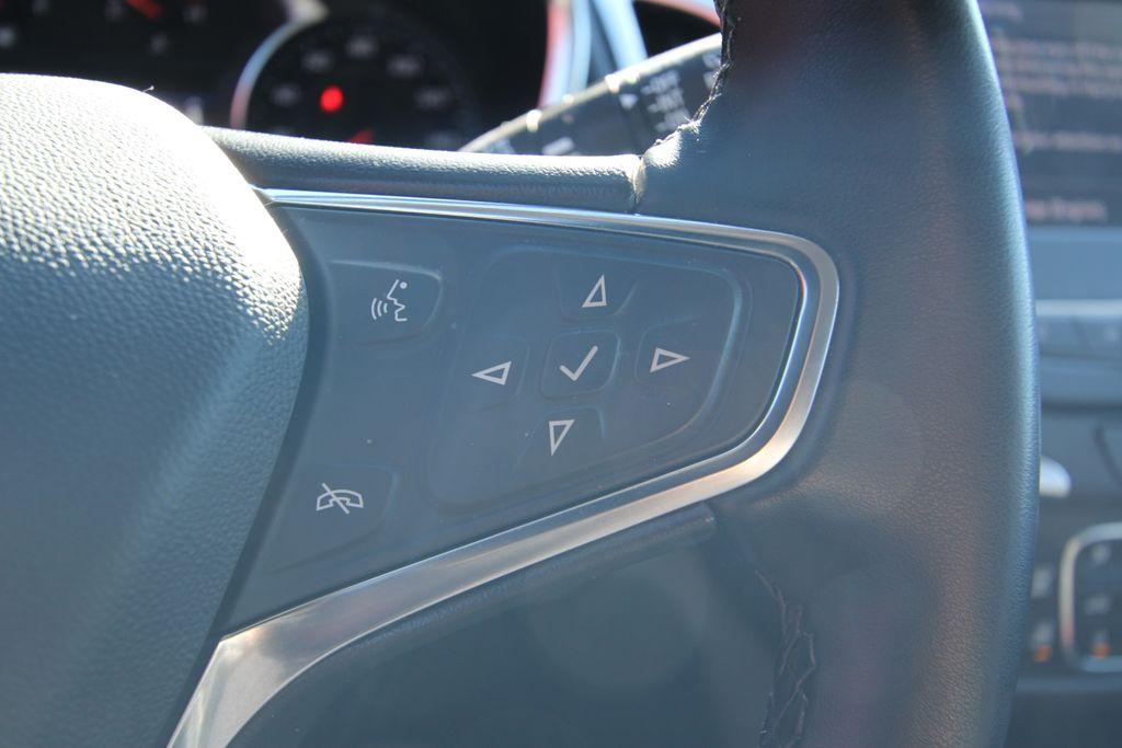 used 2024 Chevrolet Equinox car, priced at $23,400