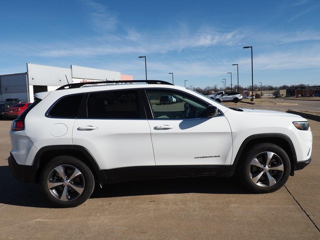 used 2022 Jeep Cherokee car, priced at $23,885