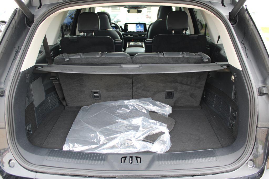 used 2025 Lincoln Aviator car, priced at $63,500