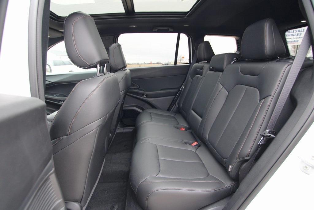 new 2026 Jeep Cherokee car, priced at $45,580