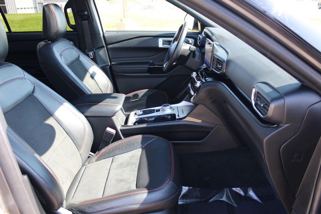 used 2022 Ford Explorer car, priced at $32,333