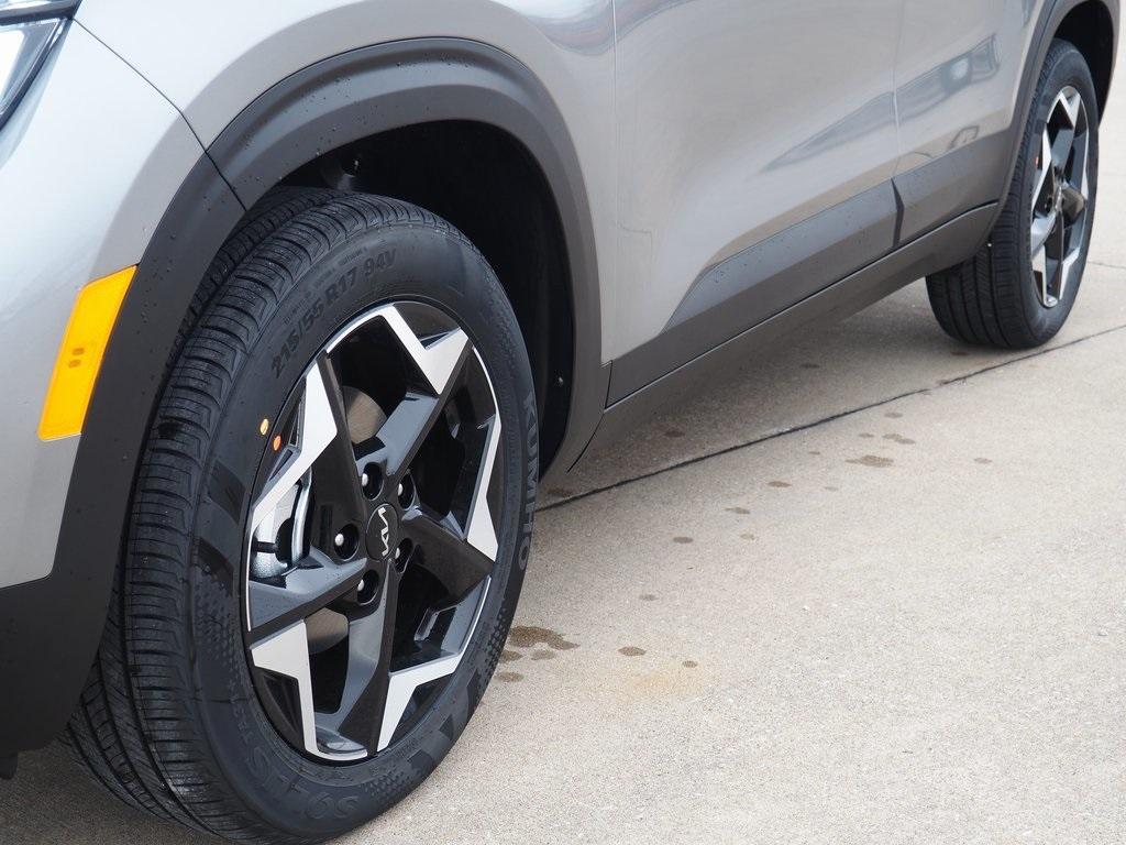 new 2026 Kia Seltos car, priced at $27,035
