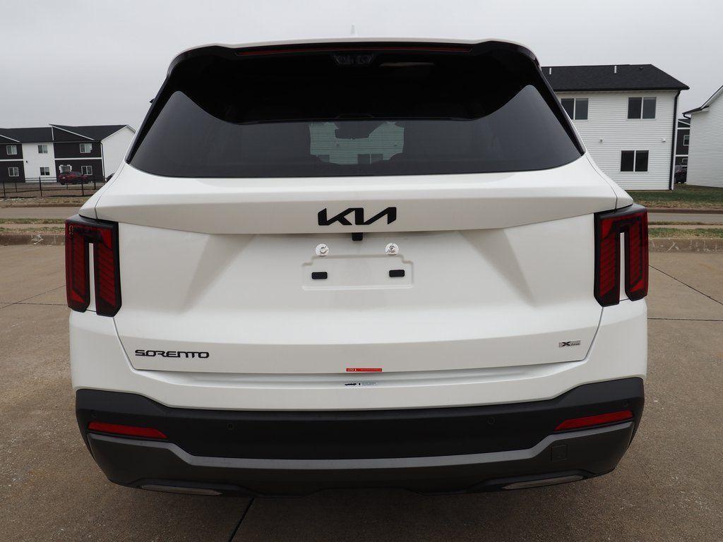 new 2026 Kia Sorento Hybrid car, priced at $49,395