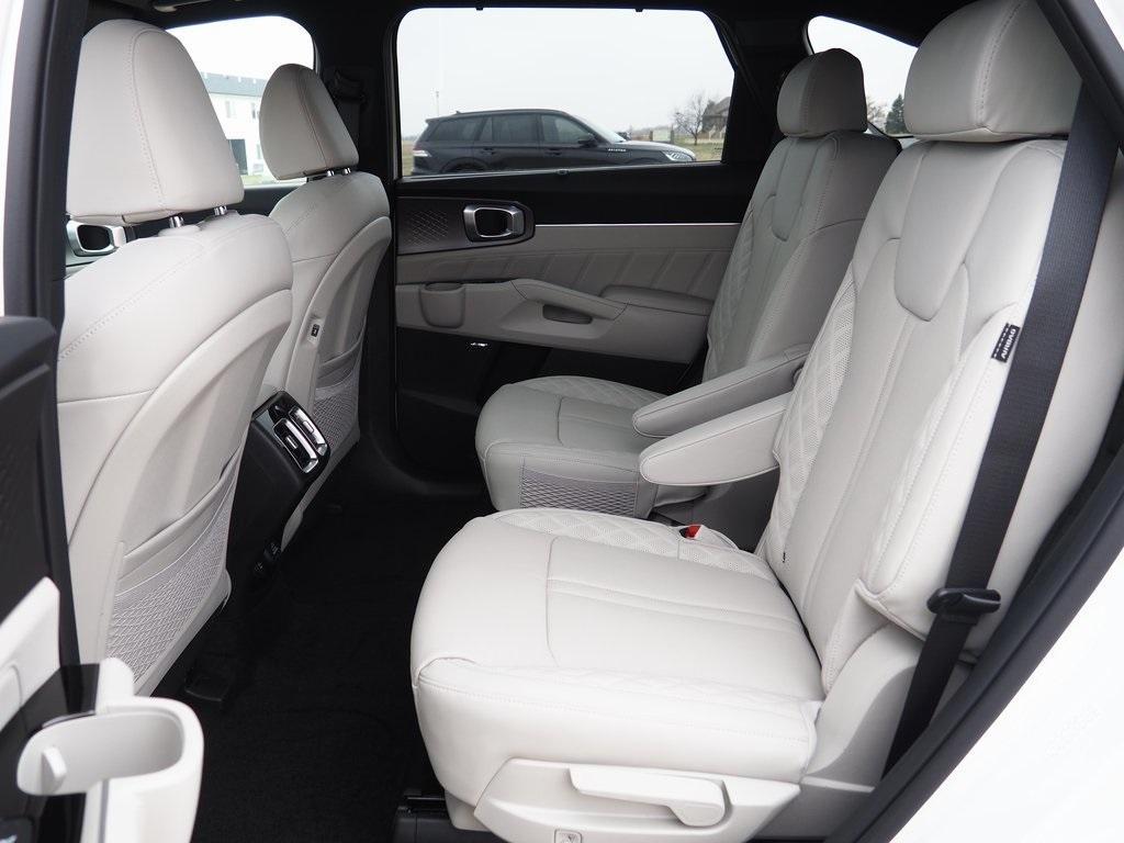 new 2026 Kia Sorento Hybrid car, priced at $49,395