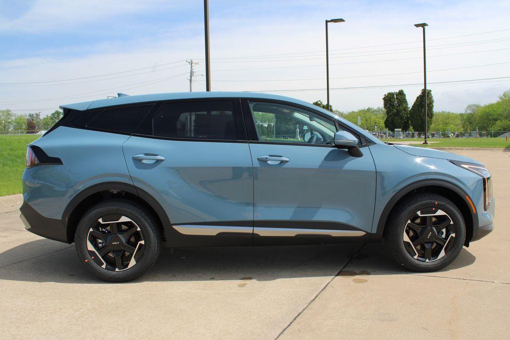 new 2026 Kia Sportage Hybrid car, priced at $34,505