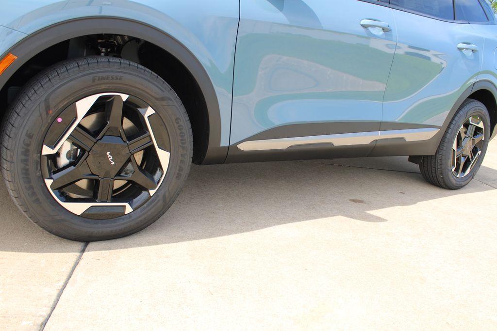new 2026 Kia Sportage Hybrid car, priced at $34,505