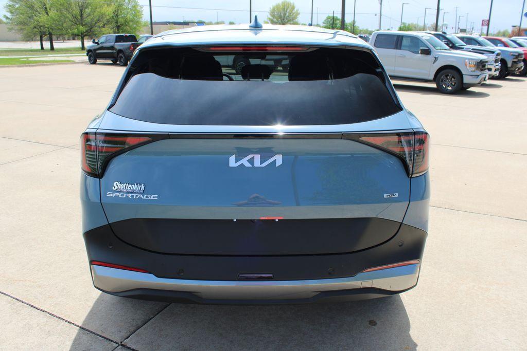 new 2026 Kia Sportage Hybrid car, priced at $34,505