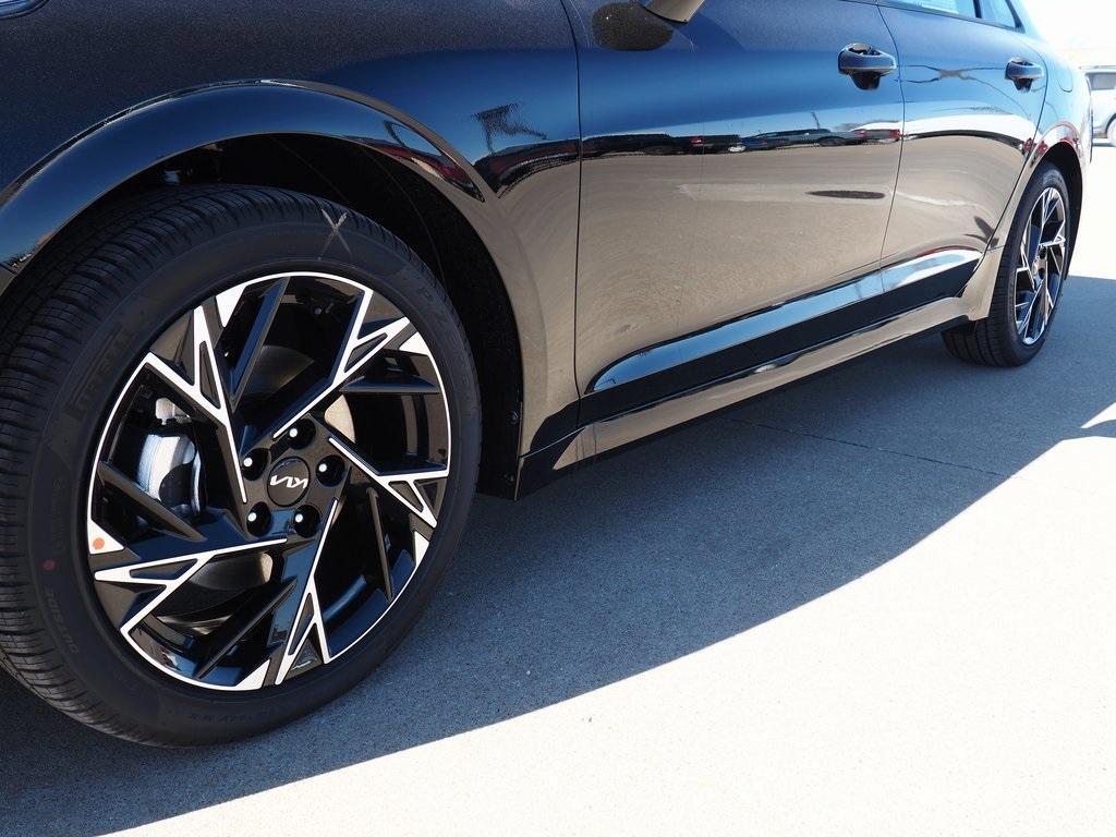 new 2026 Kia K5 car, priced at $32,020