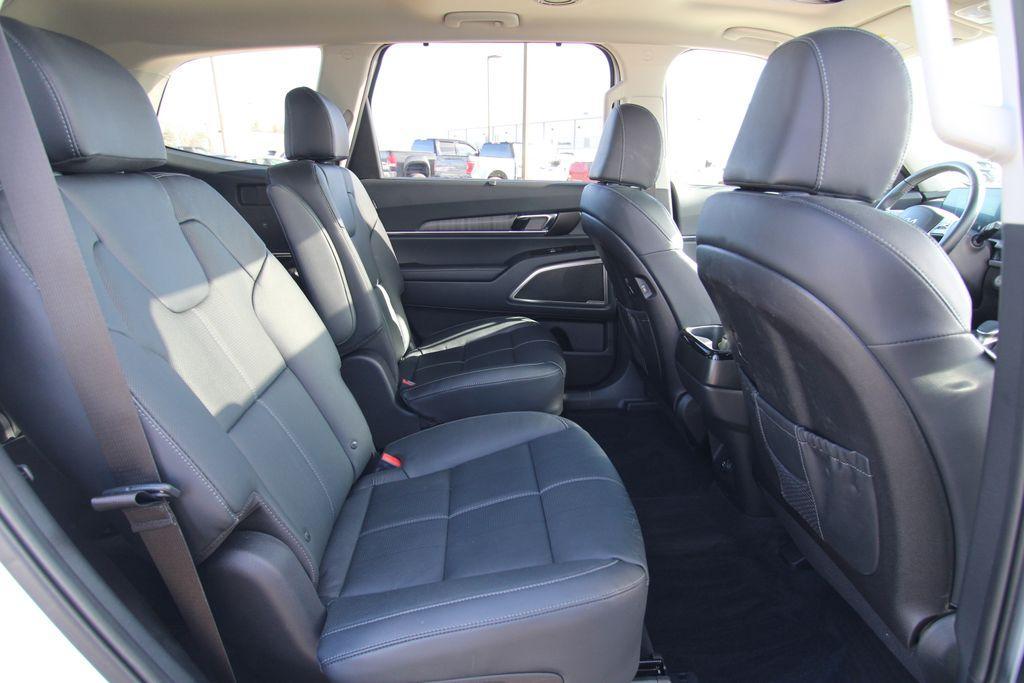used 2024 Kia Telluride car, priced at $38,800
