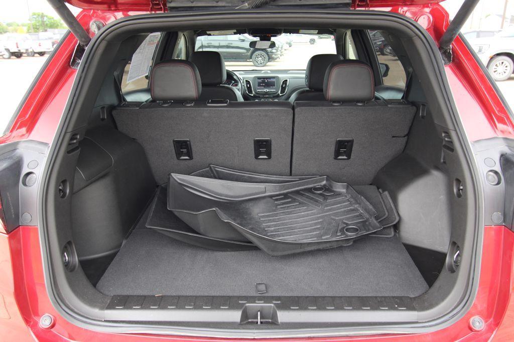 used 2022 Chevrolet Equinox car, priced at $26,237