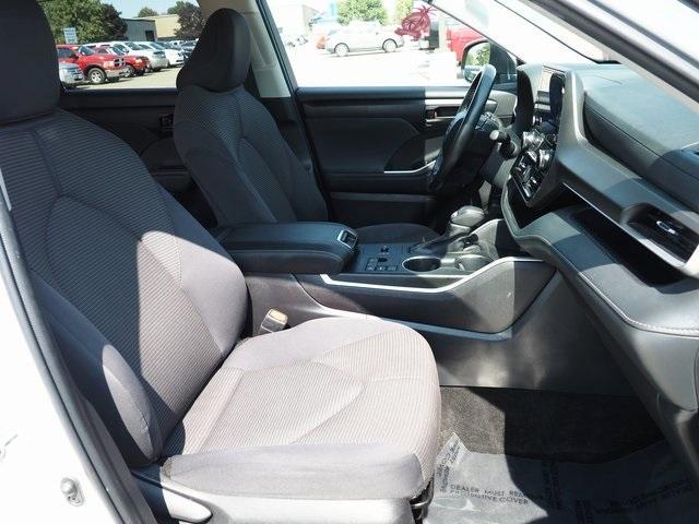 used 2023 Toyota Highlander car, priced at $25,885