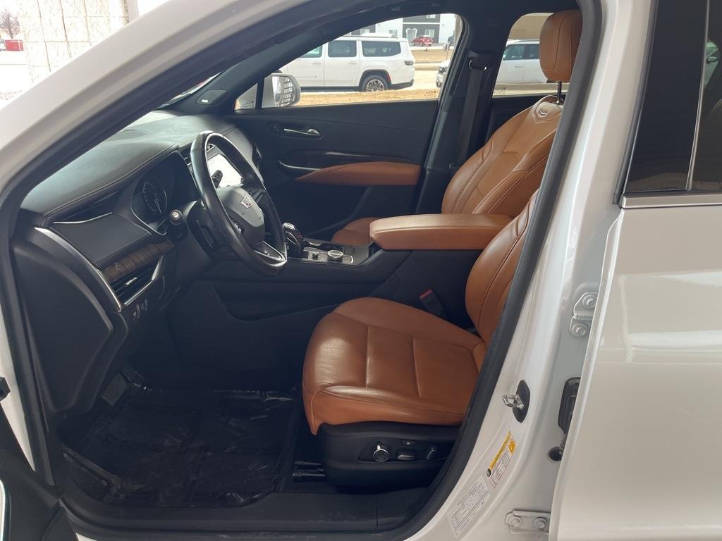 used 2019 Cadillac XT4 car, priced at $18,885