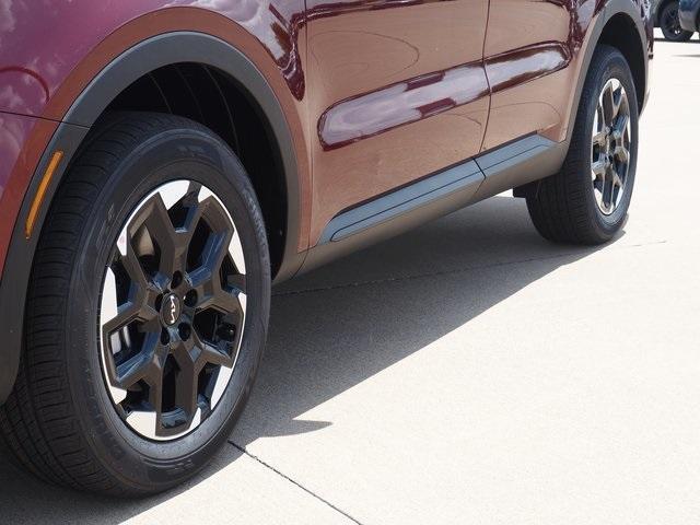 new 2025 Kia Sorento car, priced at $39,055