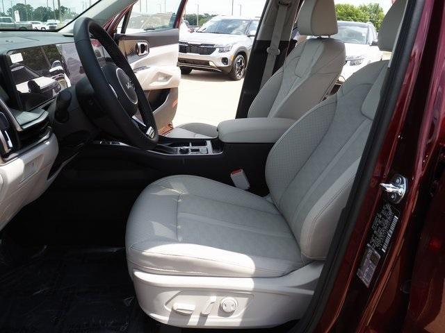 new 2025 Kia Sorento car, priced at $39,055