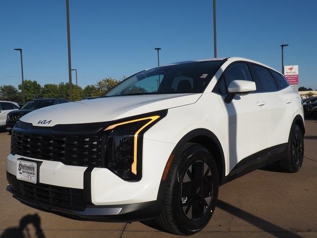 new 2026 Kia Sportage Hybrid car, priced at $32,495