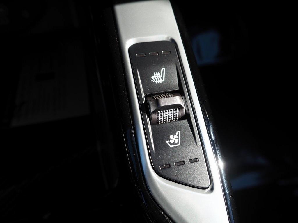 new 2026 Kia Sorento Hybrid car, priced at $49,395