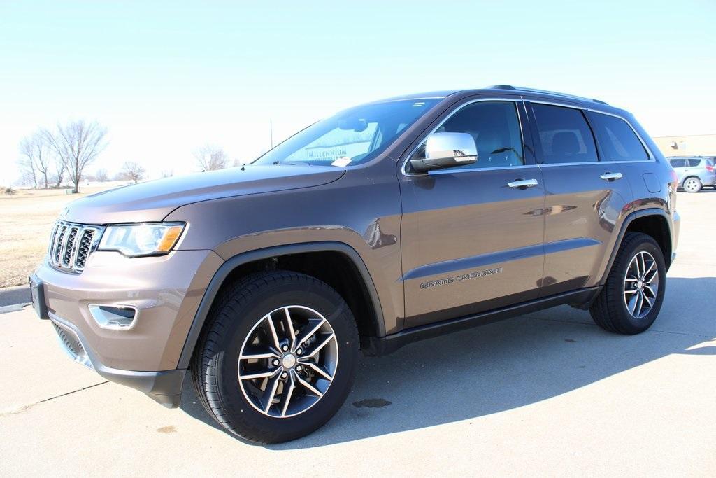 used 2018 Jeep Grand Cherokee car, priced at $18,650