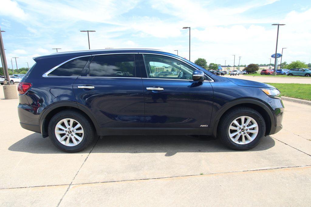 used 2019 Kia Sorento car, priced at $18,825