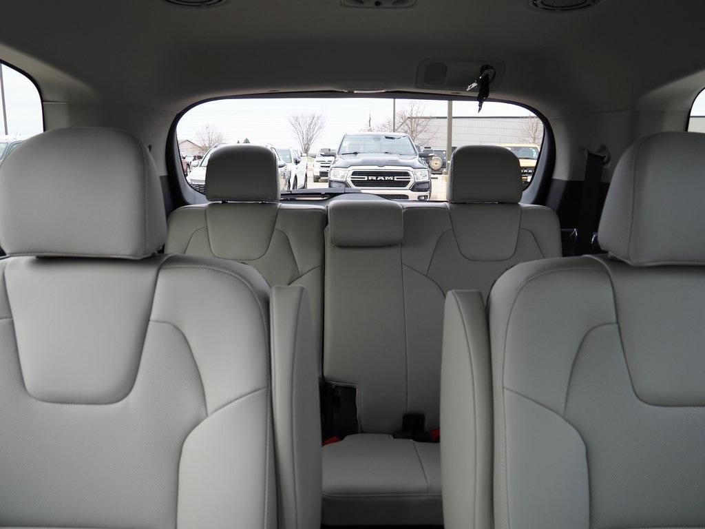 new 2025 Kia Telluride car, priced at $43,635