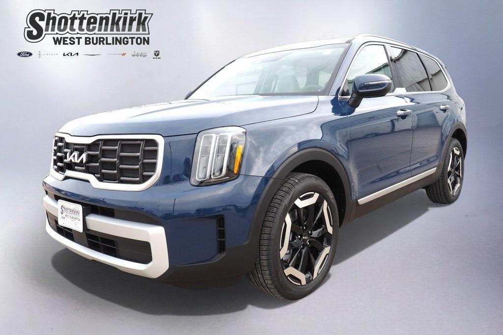 new 2025 Kia Telluride car, priced at $43,635