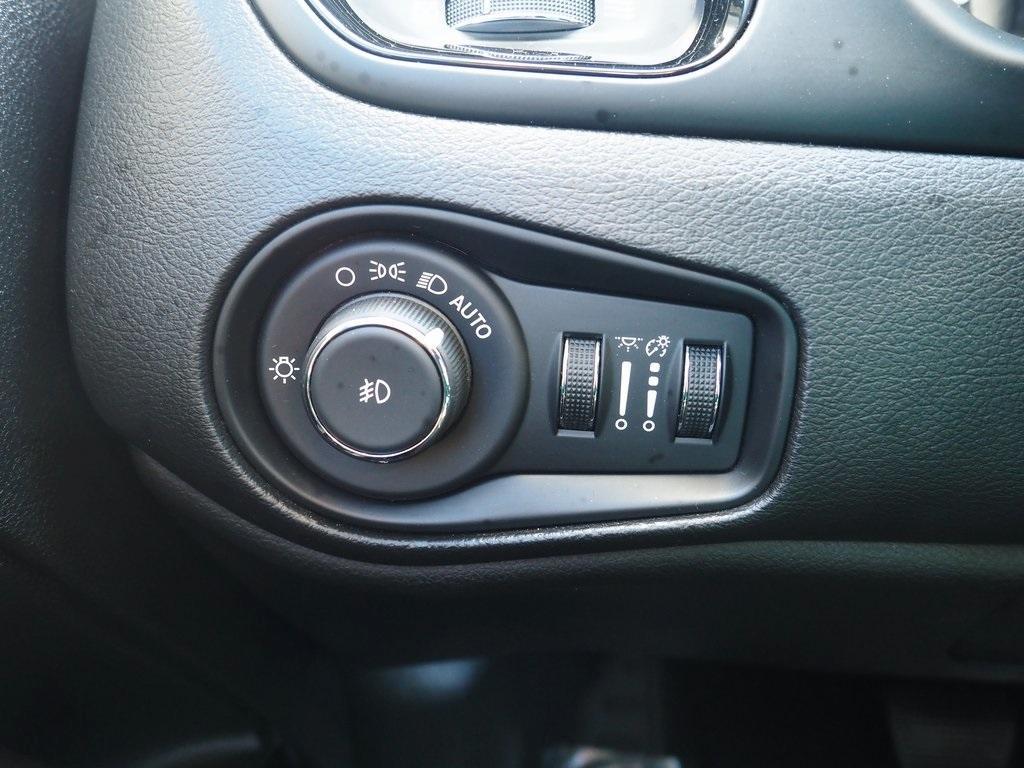 used 2020 Jeep Renegade car, priced at $17,333