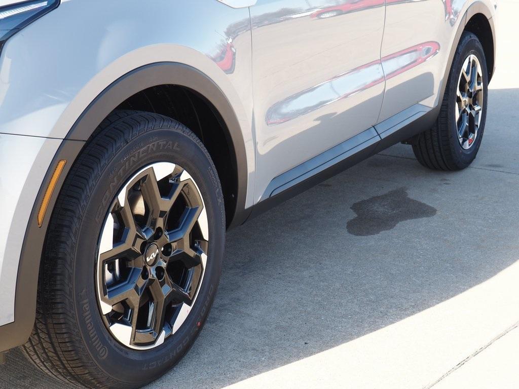 new 2026 Kia Sorento car, priced at $38,845