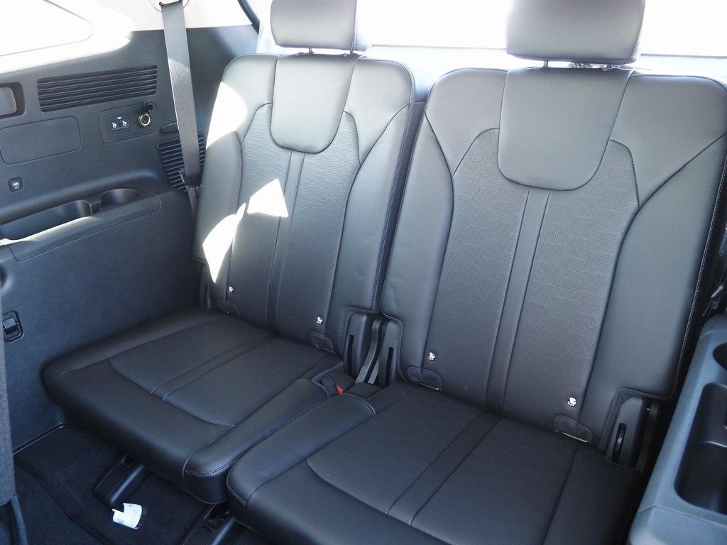 new 2026 Kia Sorento car, priced at $38,845