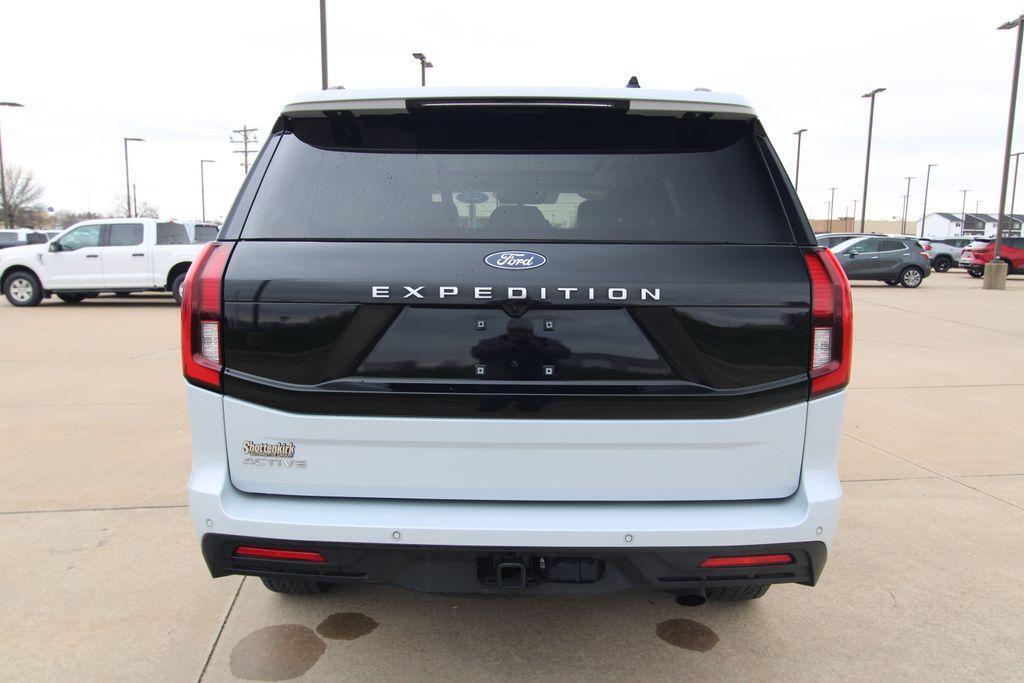 used 2025 Ford Expedition car, priced at $62,900