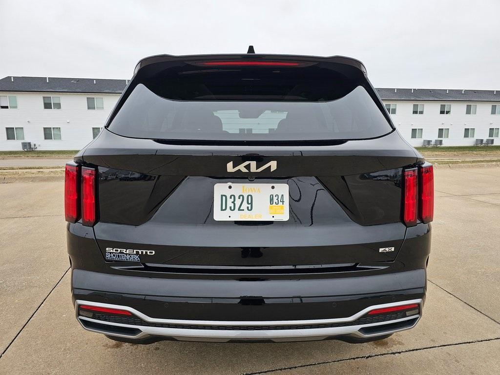 used 2023 Kia Sorento car, priced at $32,758