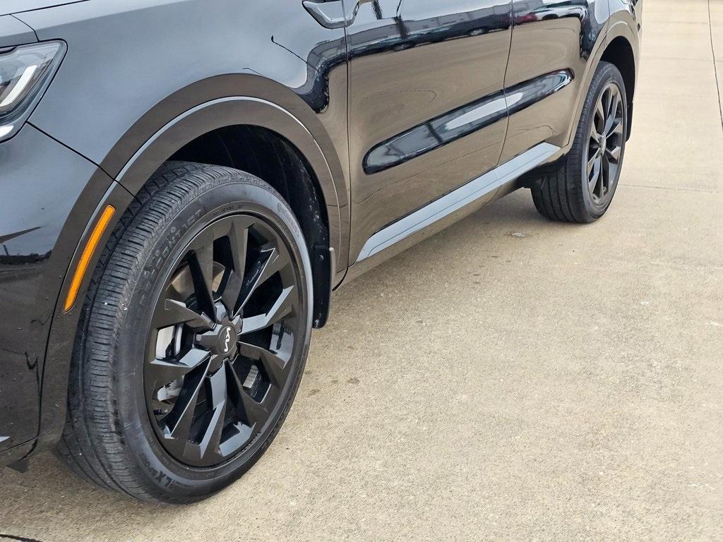 used 2023 Kia Sorento car, priced at $32,758