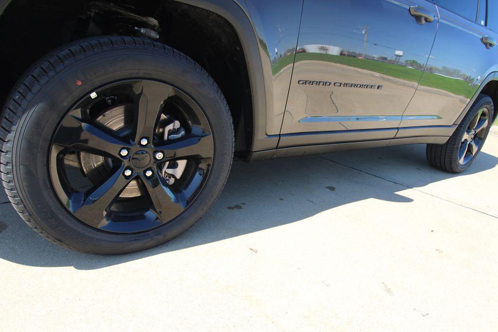new 2026 Jeep Grand Cherokee L car, priced at $47,970