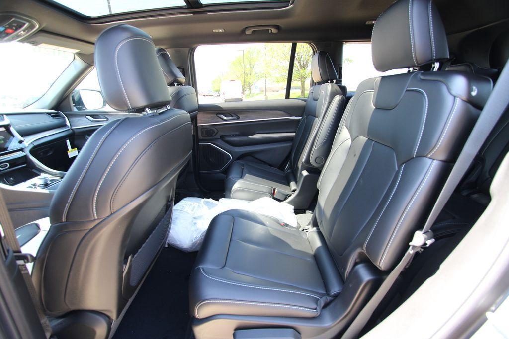 new 2026 Jeep Grand Cherokee L car, priced at $47,970