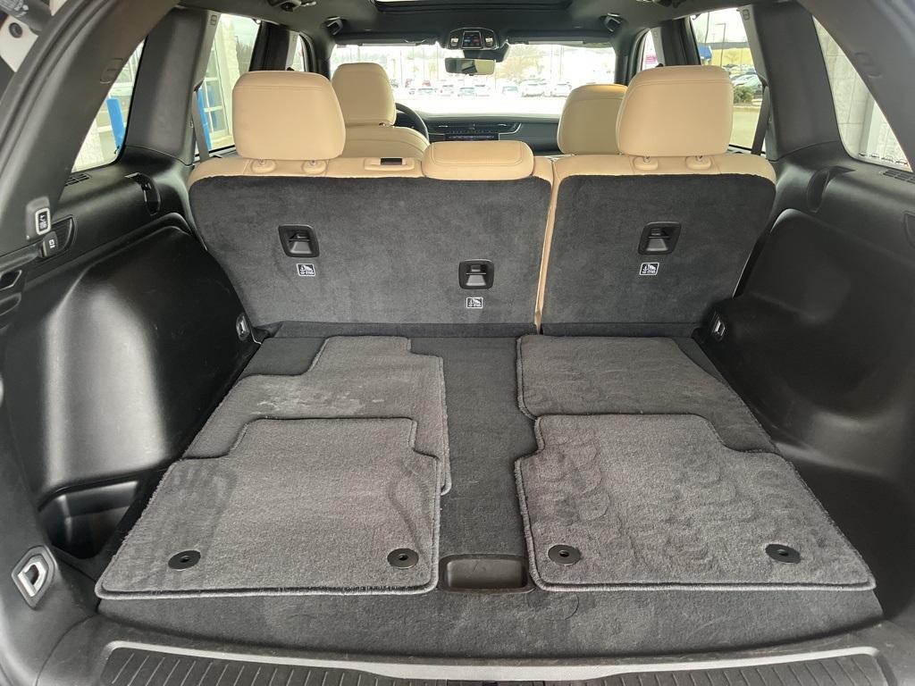 used 2024 Jeep Grand Cherokee car, priced at $35,885