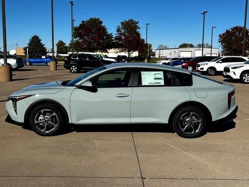 new 2025 Kia K4 car, priced at $24,185