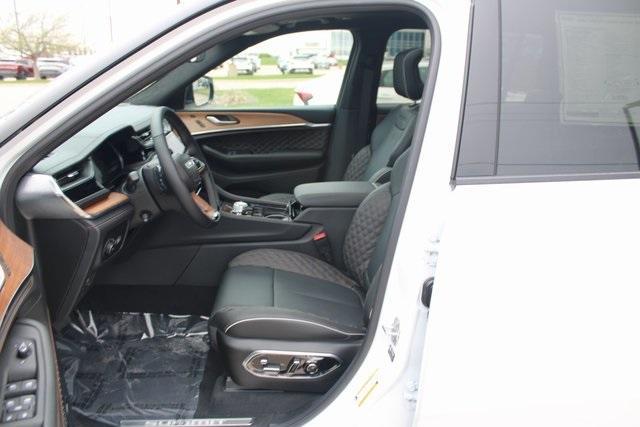 new 2025 Jeep Grand Cherokee L car, priced at $57,400