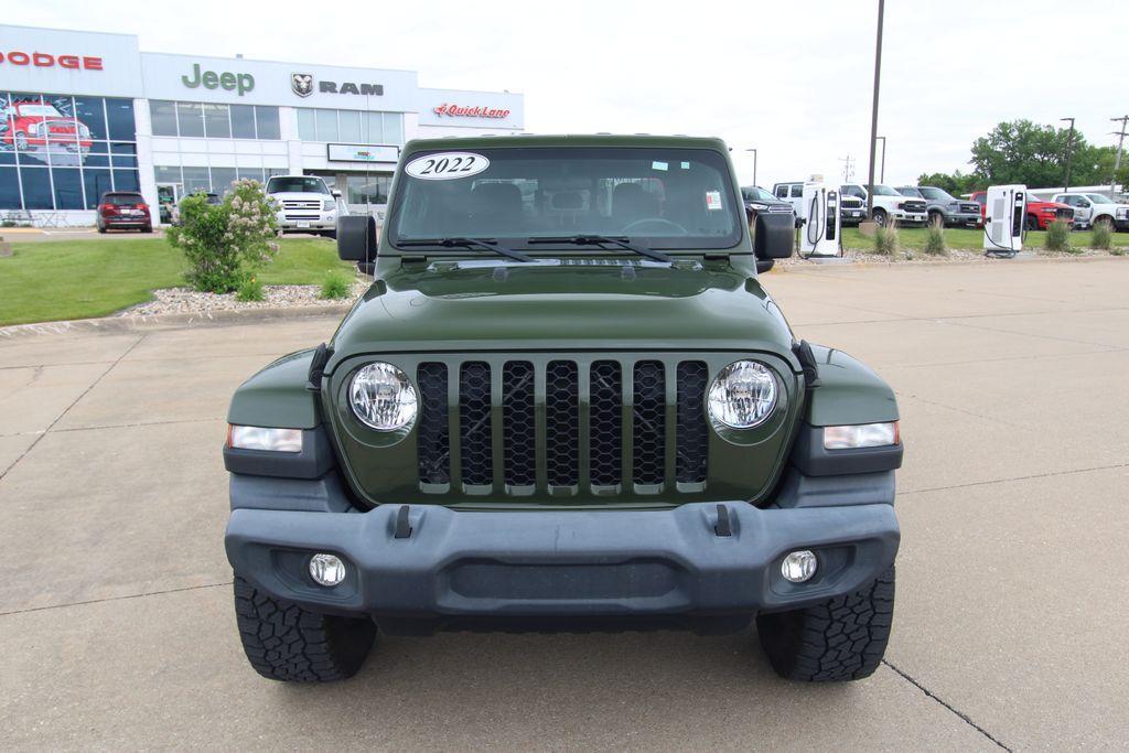 used 2022 Jeep Gladiator car, priced at $27,333