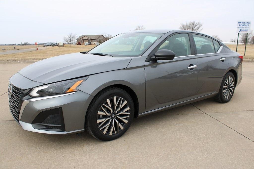 used 2024 Nissan Altima car, priced at $20,885