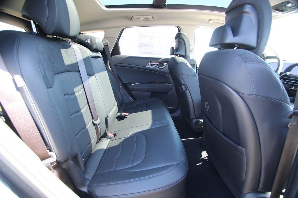 new 2026 Kia Sportage Hybrid car, priced at $42,305