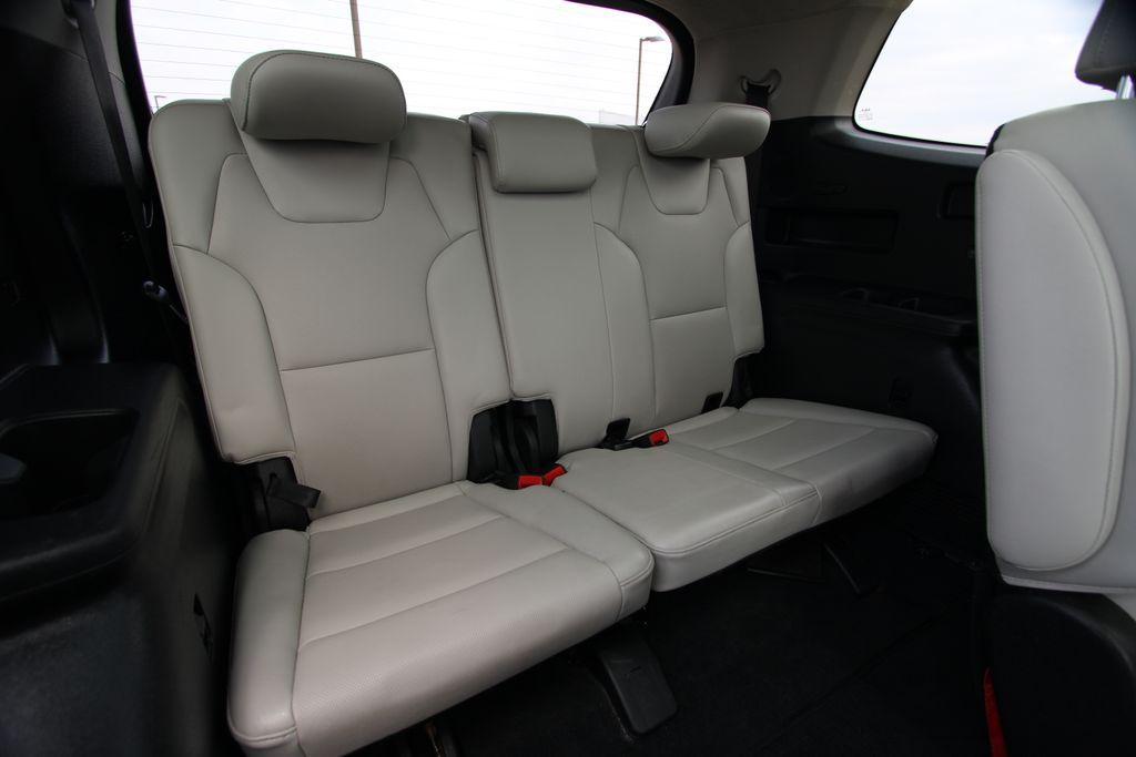 used 2023 Kia Telluride car, priced at $30,333