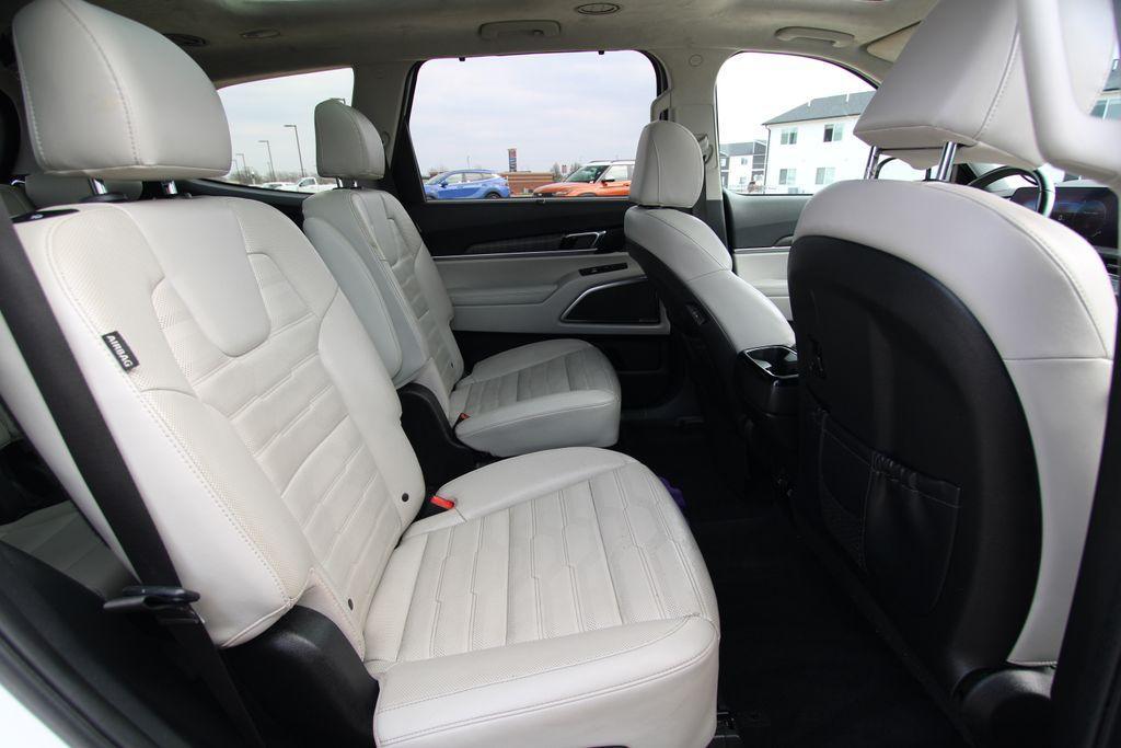 used 2023 Kia Telluride car, priced at $30,333