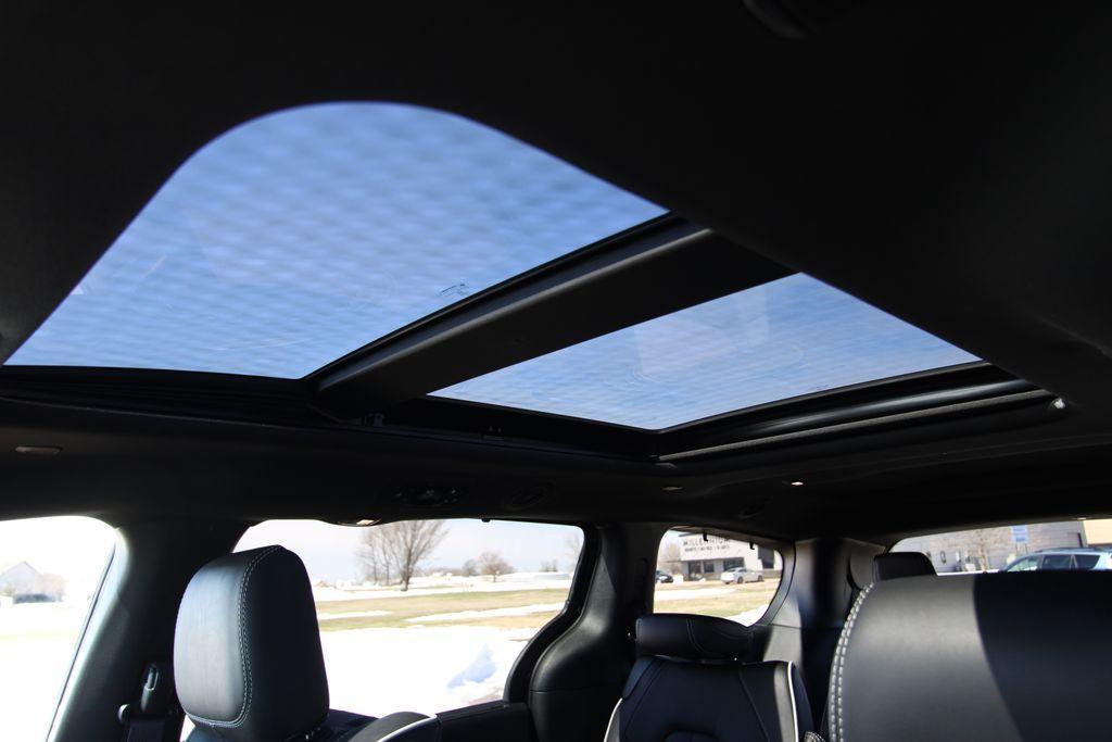 new 2026 Chrysler Pacifica car