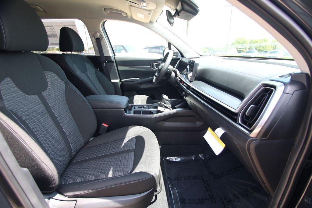 new 2026 Kia Sorento car, priced at $34,300