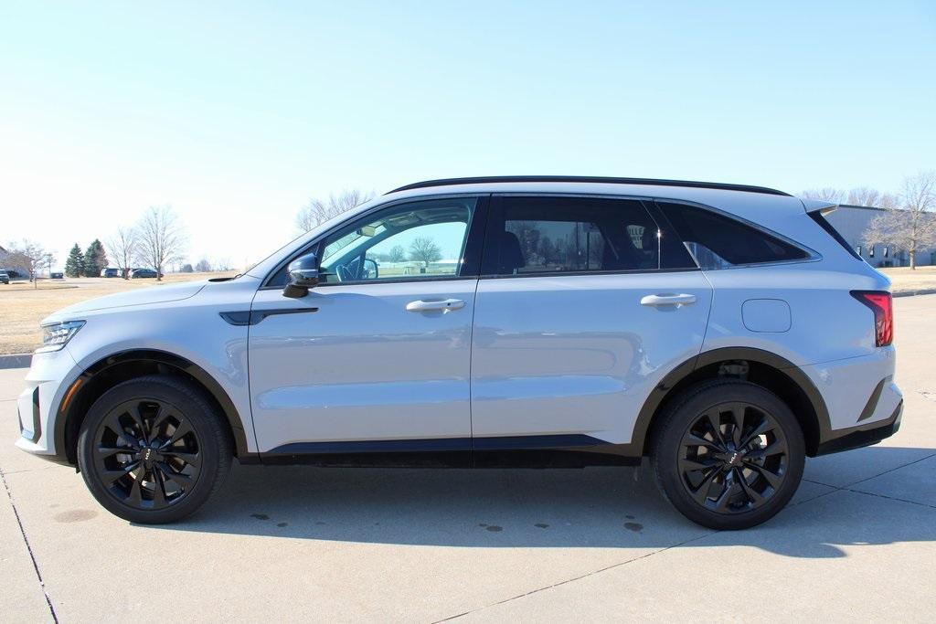 used 2023 Kia Sorento car, priced at $23,905